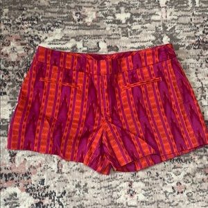 5/$25 Gap fun ikat print shorts in red and pink